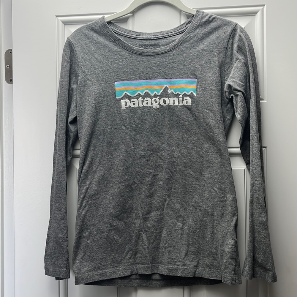 Patagonia long sleeve tshirt, youth XL